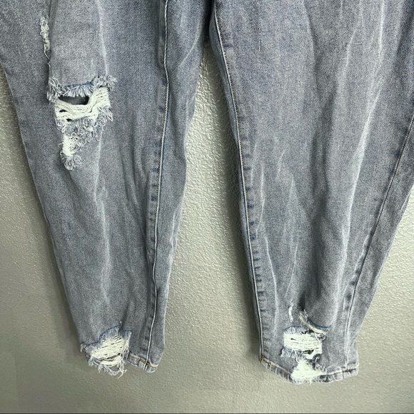 NWT Lane Bryant Distressed Light Wash Signature Fit Boyfriend Jean Size 18 - Picture 9 of 11